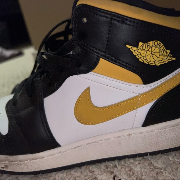 Nike Jordan 1 - Picture 4 of 6